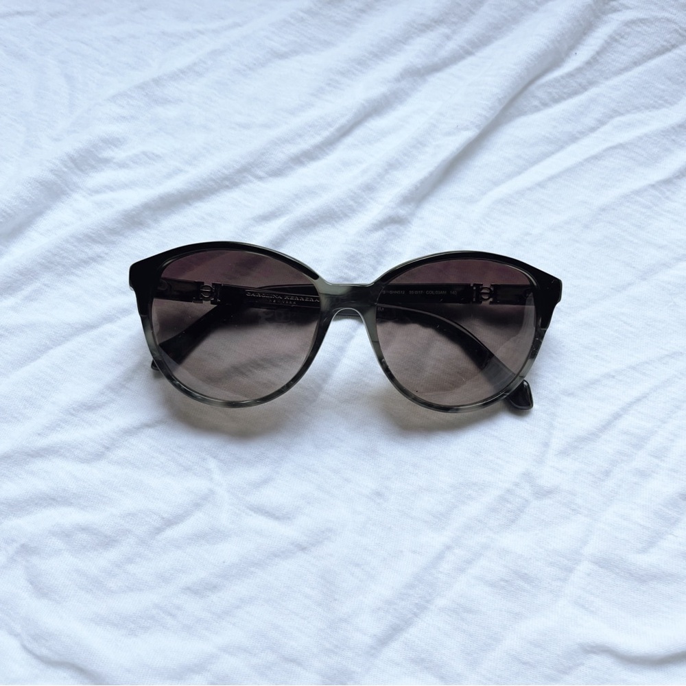 Carolina Herrera Tortoise Shell Sunglasses Sunnies Round Frame